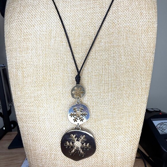 J Jill Snowflake Pendant Necklace With Black Cord & Three-Tiered Metal Design - Picture 1 of 10